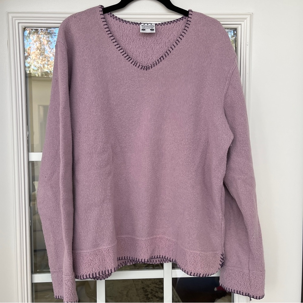 Vintage Columbia Sportswear Lilac V-Neck Sweater